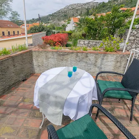 House Marija بيت للعطل *